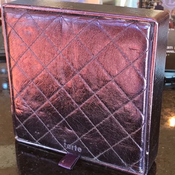 Tarte Compact With Beautiful Colors For eyes,Cheeks and Lips.. - Picture 4 of 11